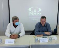 Presidente do Inmetro visita IPEM do Paraná, com três diretores
