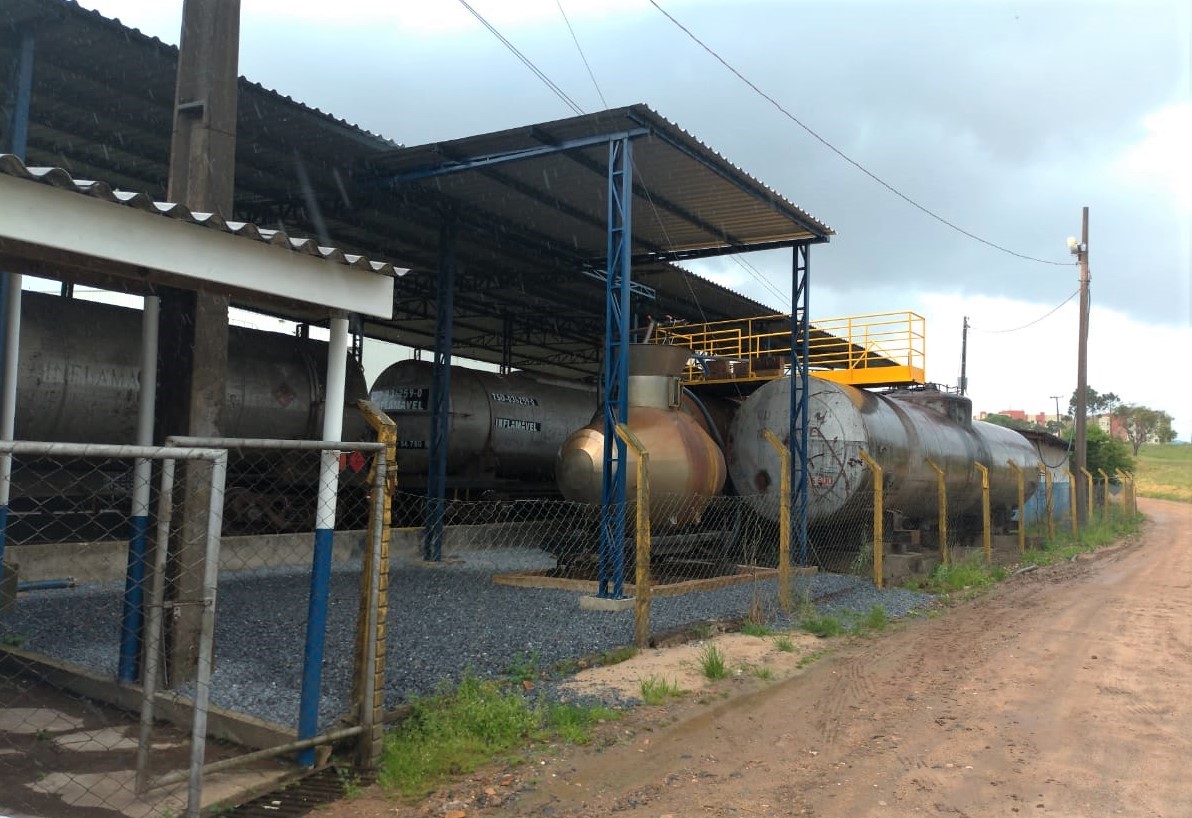 POSTOS DE VERIFICAÇÃO DE CAMINHÃO E VAGÃO TANQUE