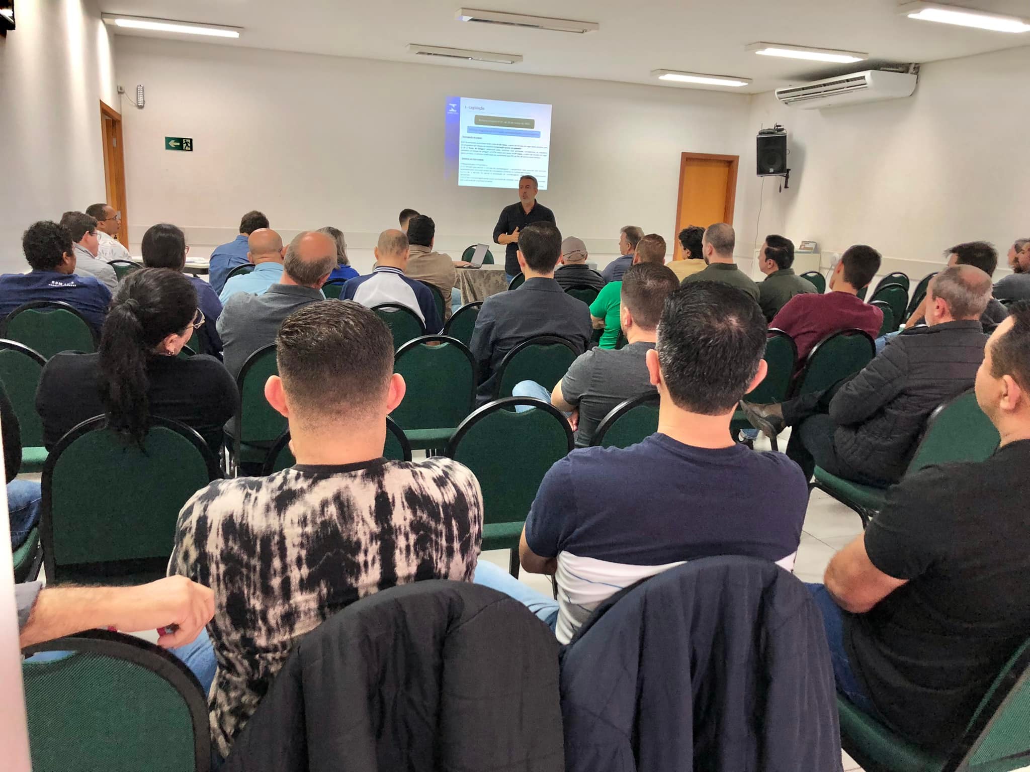 Representantes do IPEM-PR participaram da reunião da APAC-PR em Cianorte