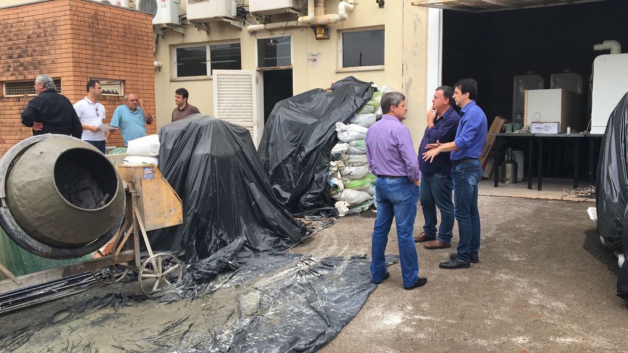 Presidente do Ipem e diretor visitam obras da Regional de Londrina