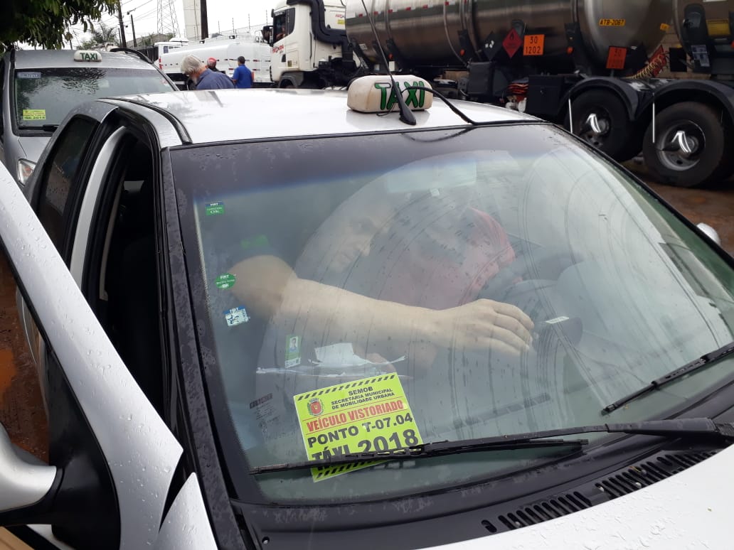 Taxímetros de Maringá e Sarandi são verificados pela REMAR