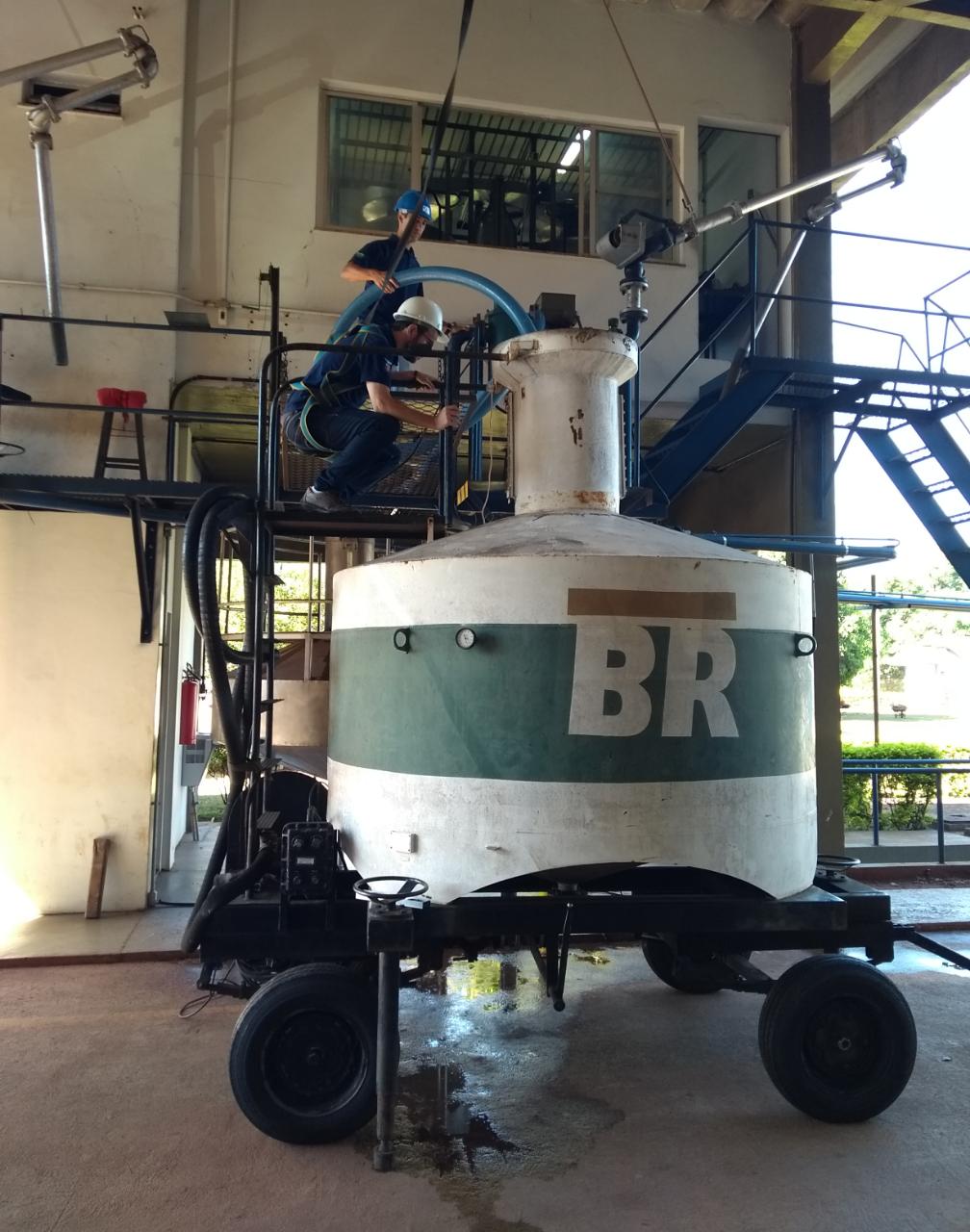 Ensaio metrológico em medidas de volume