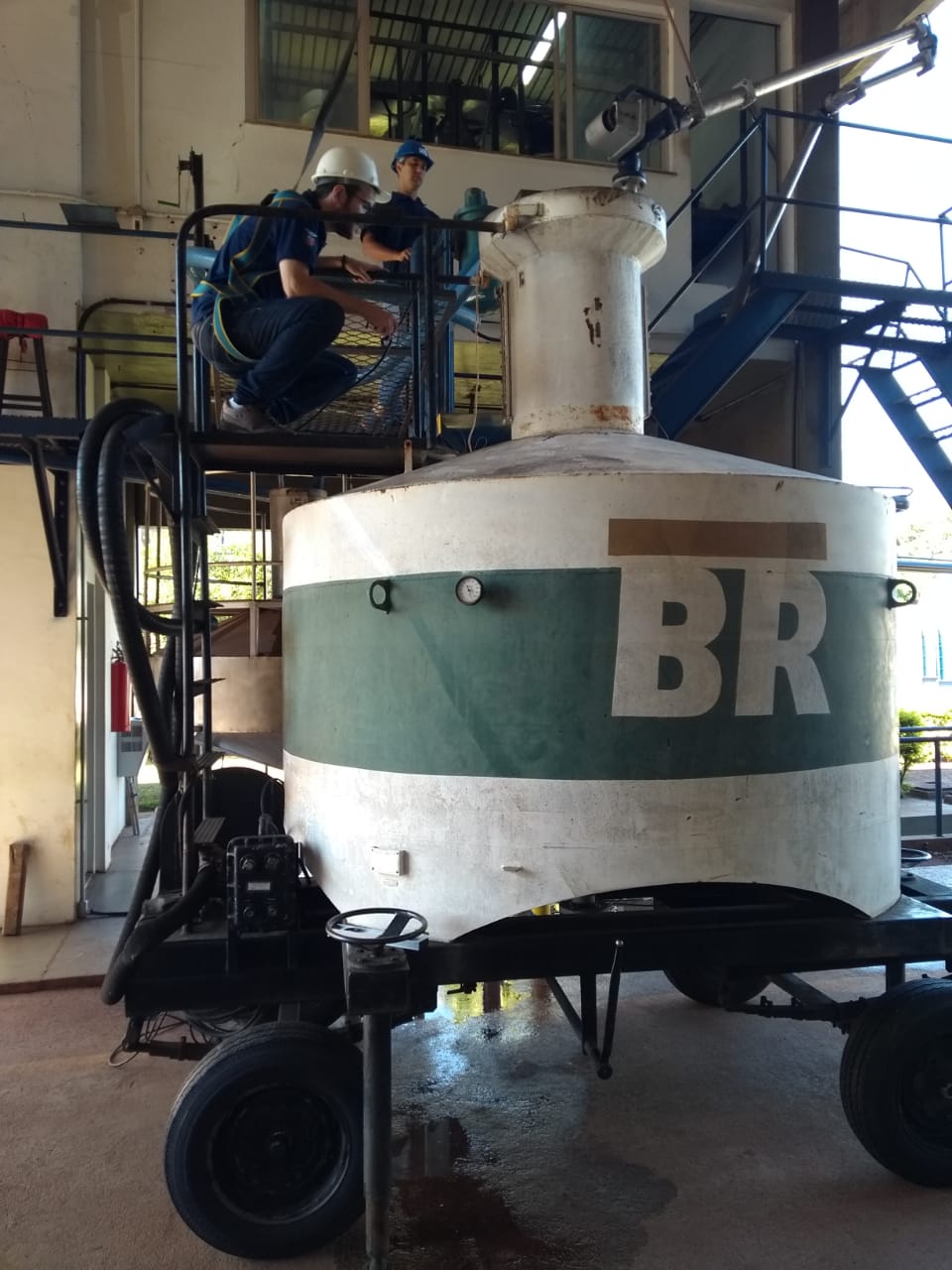 Ensaio metrológico em medidas de volume