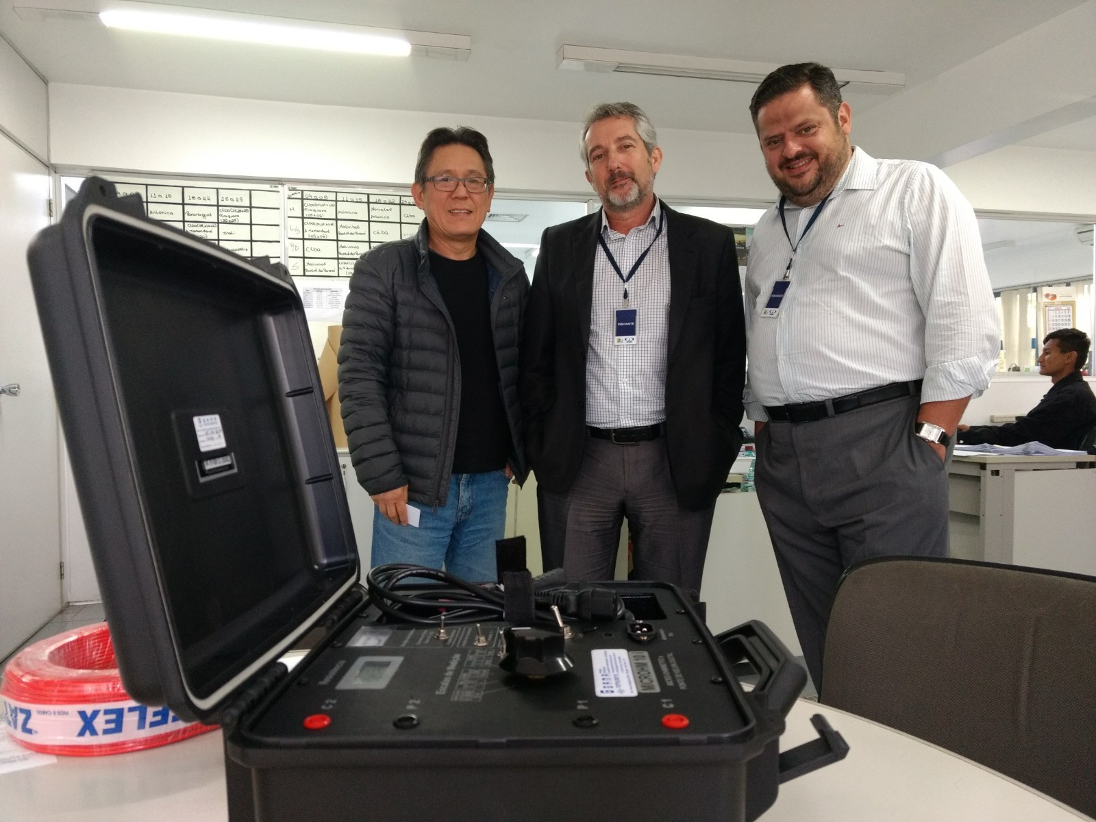 Sindicel doa parelho para fiscalização de fios e cabos elétricos