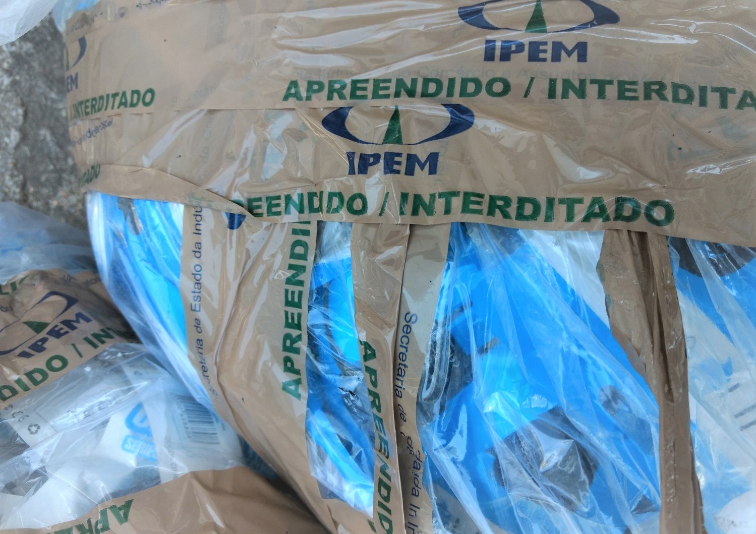 IPEM-PR apreende carregadores de celular irregulares