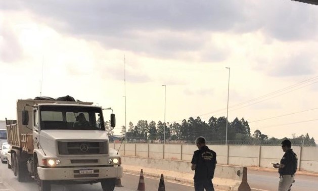 Regional de Cascavel fiscaliza cronotacógrafos na cidade de Cascavel