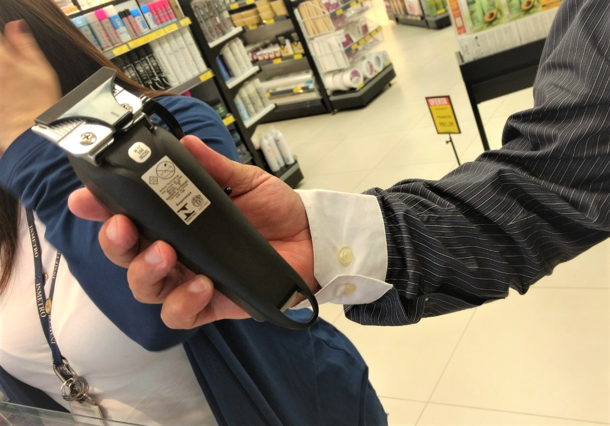 Fiscalização de aparelhos elétricos ligados à beleza feminina e masculina