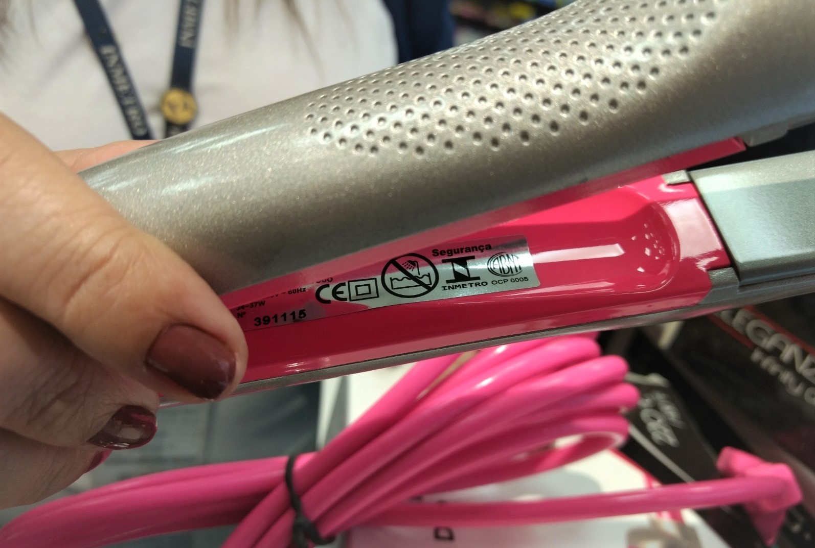 Fiscalização de aparelhos elétricos ligados à beleza feminina e masculina