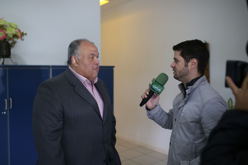 Oliveira em entrevista à TV de Cascavel
