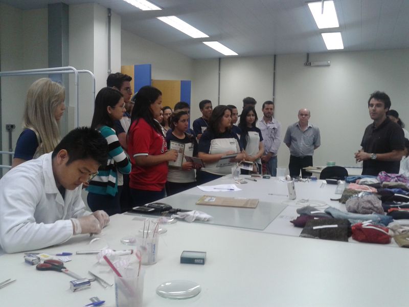 Alunos da Escola Carlos Almeida visitam Regional de Londirna do IPEM