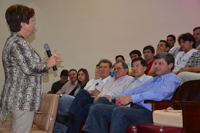 Palestra Cleusa Martins