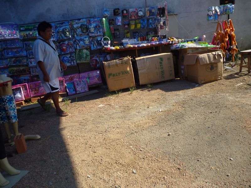 Feirinha do Brás em Curitiba - Barraca de brinquedos 1