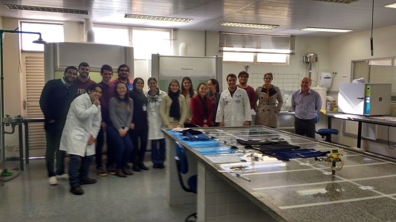 Visita dos alunos de Engenharia Têxtil da UTPR - 4