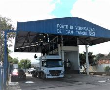 Postos de verificação de caminhão-tanque em Curitiba, Maringá e Cascavel