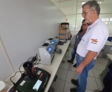 Treinamento da equipe do Imetro-SC no Laboratório de Verificadores de Umidade de Grãos