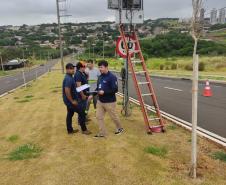 Regional de Maringá verifica radares instalados na cidade com ajuda da SEMOB