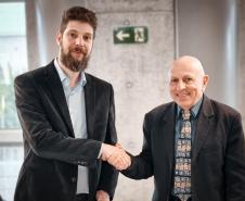 Dr. Cesar Mello, presidente do IPEM, celebra a viablização de um plano de cooperação entre o IPEM e o Ministério Público, com o Dr. Gilberto Giacoia.