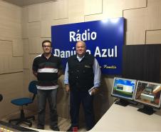 Radialista Castor Wilson, da Rádio Danúbio Azul, e o presidente do Ipem-PR Oliveira Filho