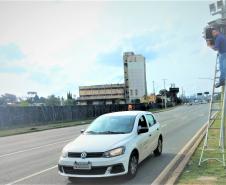 Verificação do radar fixo localizado na Linha Verde esquina com Rua Anne Frank, em Curitiba