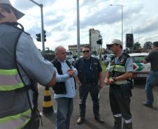 Verificação do radar fixo localizado na Linha Verde esquina com Rua Anne Frank, em Curitiba