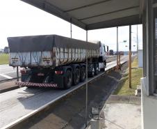 IPEM-PR verifica balança rodoviária na BR 277, em Balsa Nova