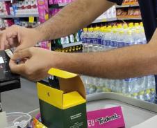 Regional do IPEM-PR em Londrina fiscaliza balanças comerciais