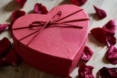 IPEM-PR dá dicas para a compra de presentes para o Dia dos Namorados