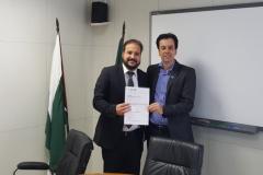 Presidente do IPEM PR entrega ofício ao secretário Rodrigo Salvadori