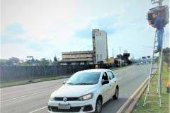 Verificação do radar fixo localizado na Linha Verde esquina com Rua Anne Frank, em Curitiba