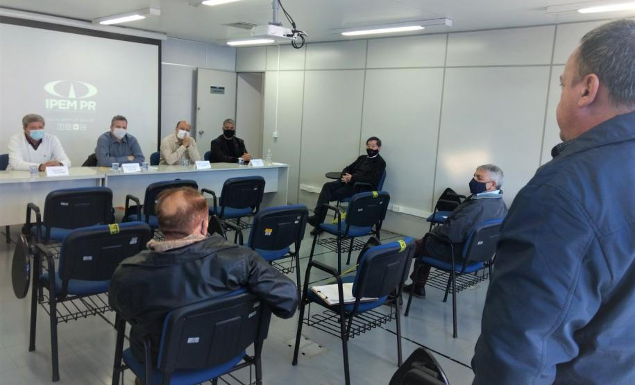 Presidente do Inmetro visita IPEM do Paraná, com três diretores