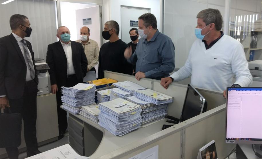 Presidente do Inmetro visita IPEM do Paraná, com três diretores