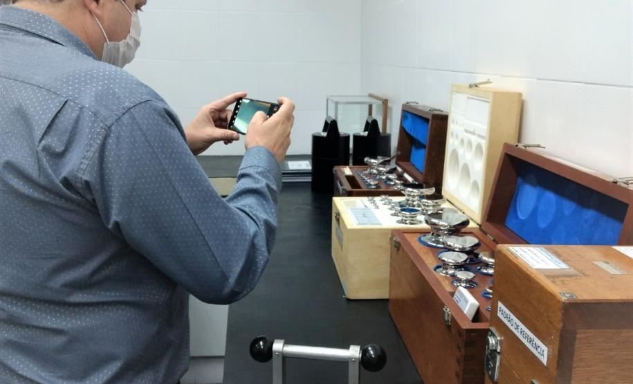 Presidente do Inmetro visita IPEM do Paraná, com três diretores