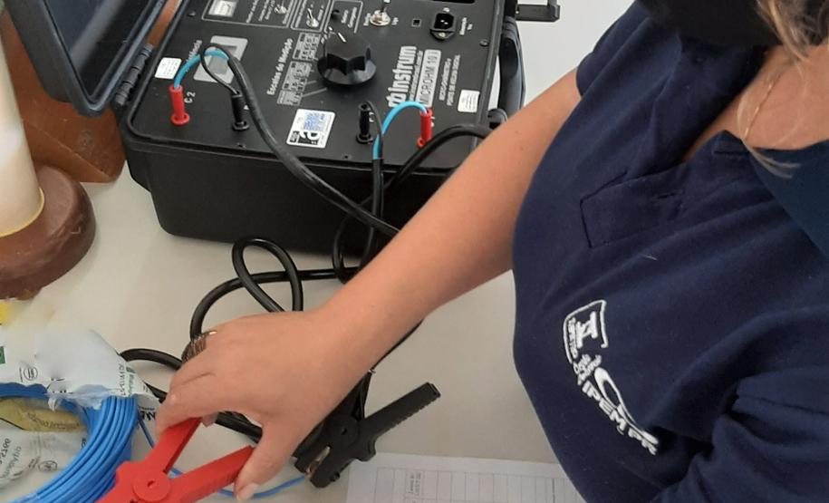 Fios e cabos elétricos irregulares são apreendidos pelo IPEM-PR