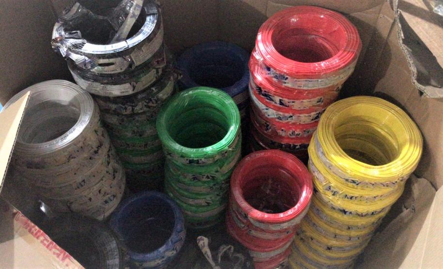 Fios e cabos elétricos irregulares são apreendidos pelo IPEM-PR