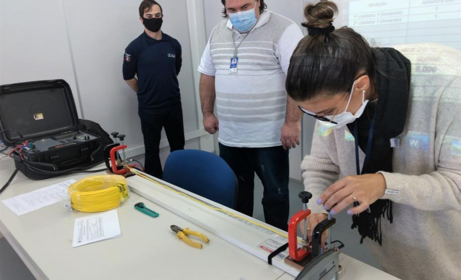 GECEN ministra treinamento para técnicos do IMETRO de SC