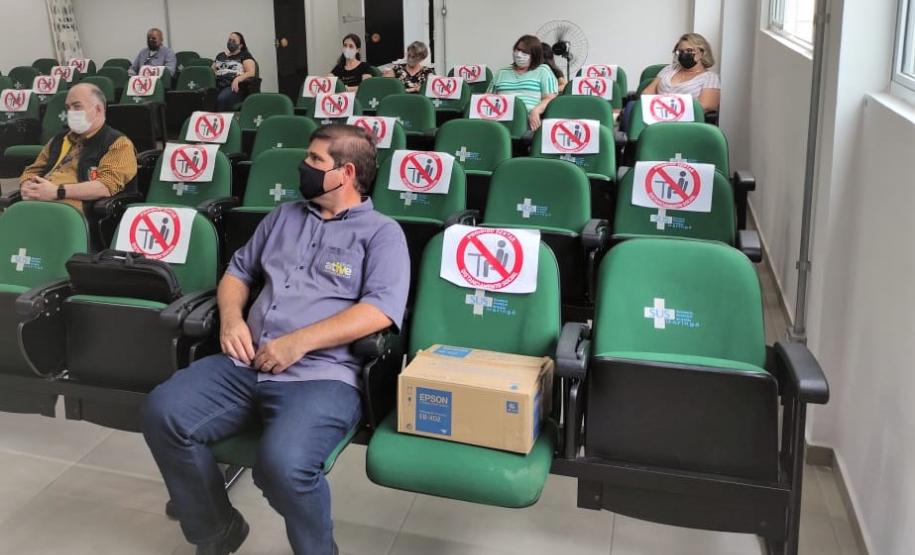 Equipe da REMAR faz palestra para Regional de Saúde sobre como identificar veículos que já transportaram produtos perigosos