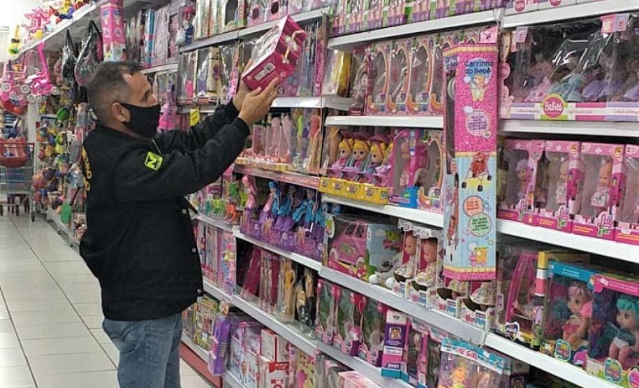 Operação Nacional de Natal fiscaliza brinquedos, bicicletas de uso infantil e luminárias, além de produtos pré-embalados