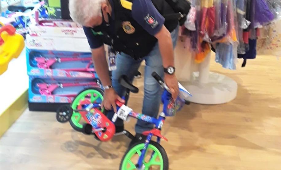 Operação Nacional de Natal fiscaliza brinquedos, bicicletas de uso infantil e luminárias, além de produtos pré-embalados