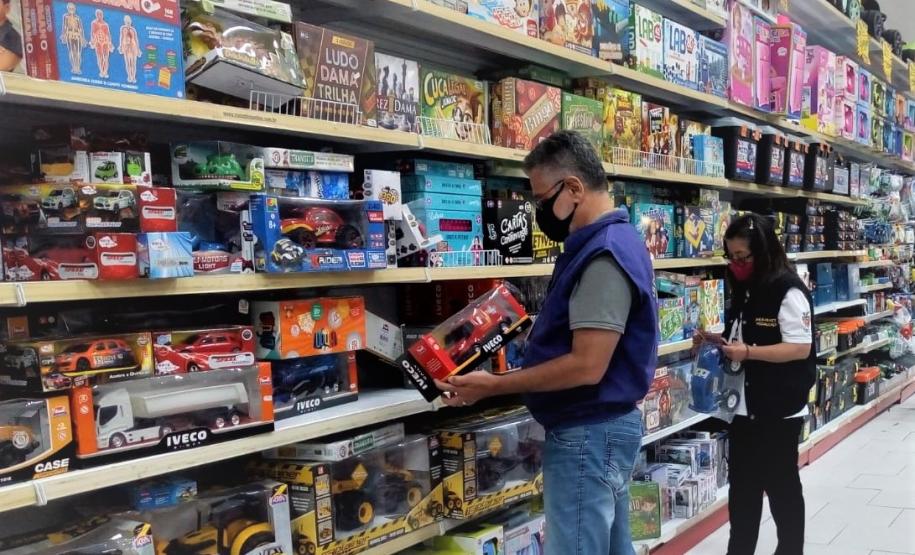 Operação Nacional de Natal fiscaliza brinquedos, bicicletas de uso infantil e luminárias, além de produtos pré-embalados