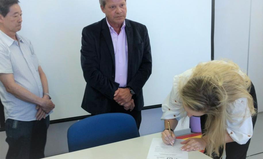 Novos servidores do IPEM-PR são empossados pelo presidente Rogério Moletta Nascimento