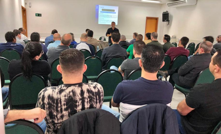 Representantes do IPEM-PR participaram da reunião da APAC-PR em Cianorte