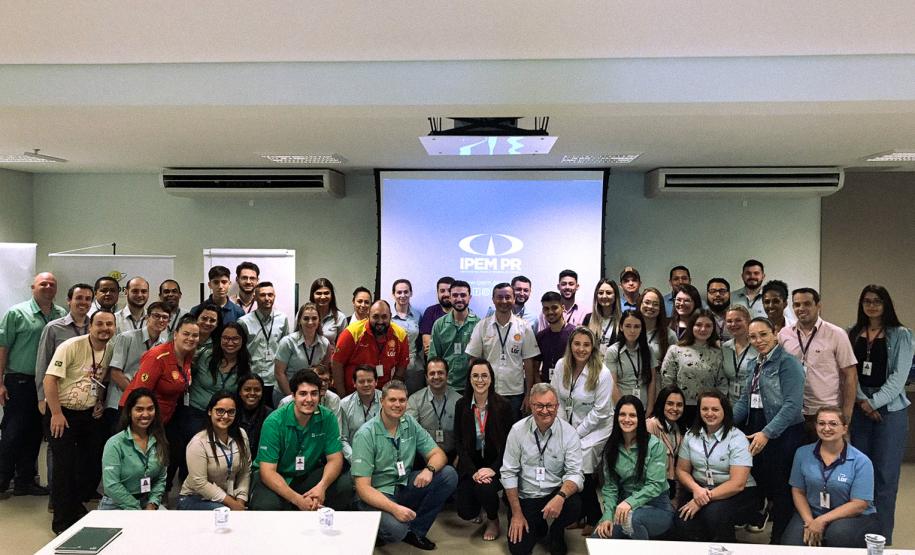 Profissionais do ramo de supermercados participam de treinamento oferecido pelo IPEM em Cascavel