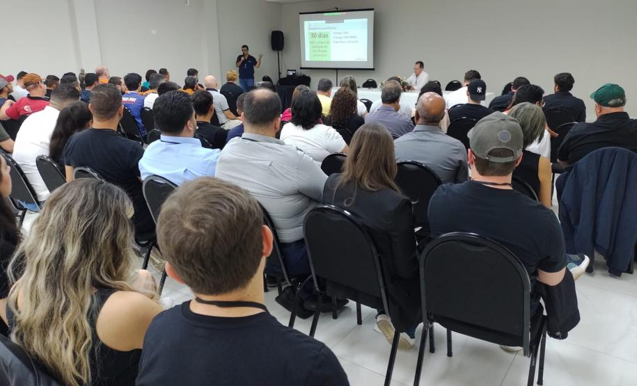 IPEM-PR participa de reunião da APAC em Curitiba e reforça ações junto aos Postos de Cronotacógrafos