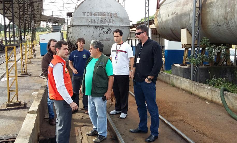 Araucaria Fiscalização de tanques ferroviários em Araucária