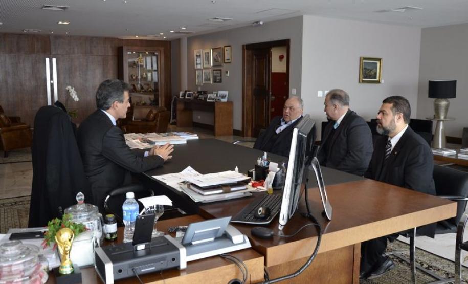 governador Beto Richa Oliveira Filho em visita ao governador Beto Richa