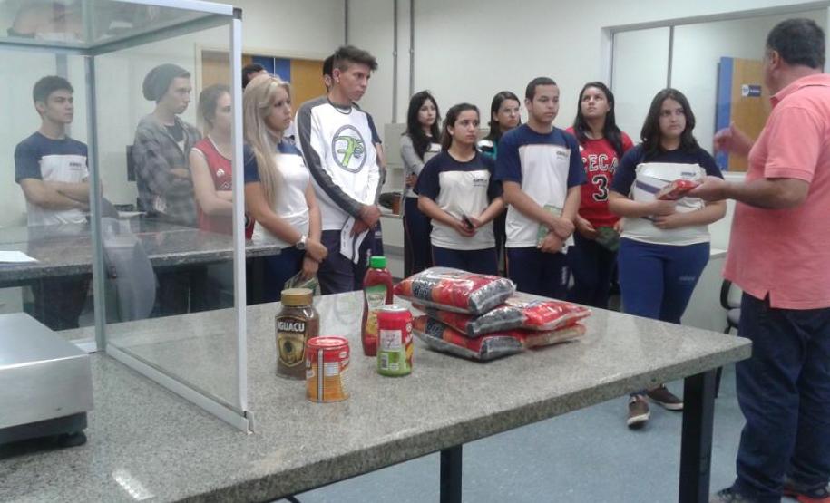 Escola Estadual Carlos Almeida Escola Estadual Carlos Almeida