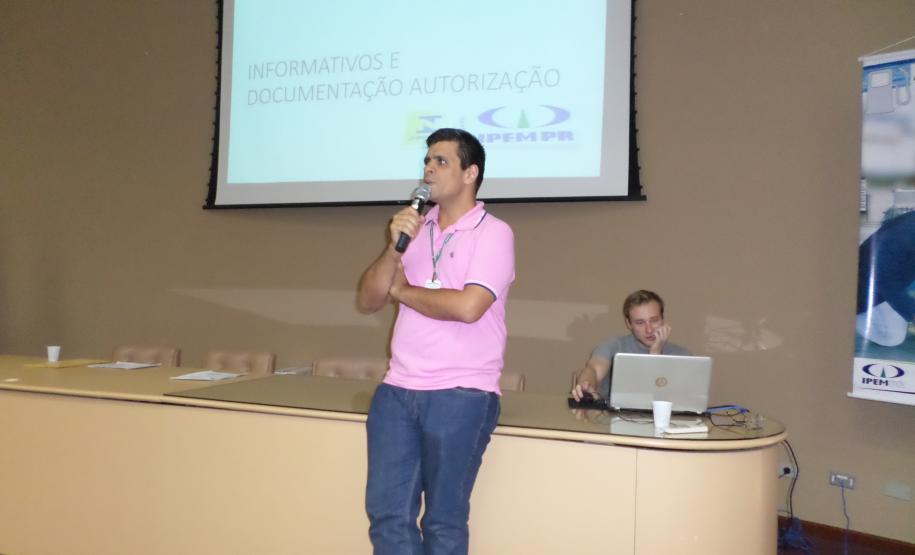 Aníbal Requião Neto - 4º Encontro Técnico em Bombas Medidoras de Combustíveis Líquidos - Curitiba