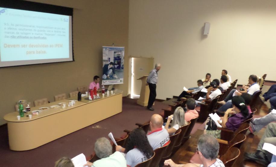 4º Encontro Técnico em Bombas Medidoras de Combustíveis Líquidos - Curitiba