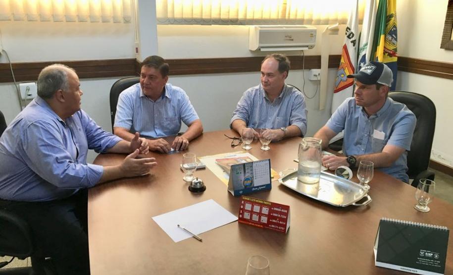 Visita à Sociedade Rural de Umuarama