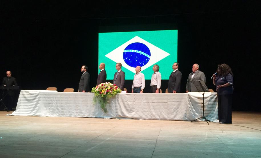 II Seminário Nacional de Direito do Consumidor, realizado no Teatro Municipal Calil Haddad, em Maringá